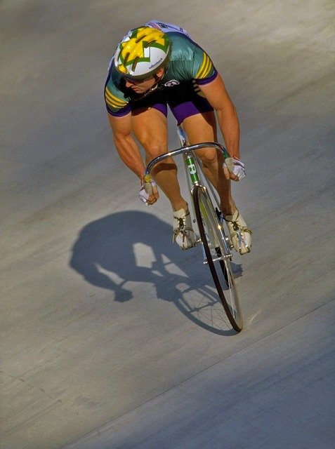 DeepSeek诉说詹姆斯生涯七大争议点.